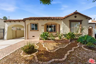 2101 Thurman Ave, Los Angeles, CA 90016 - Photo 1