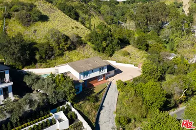 1181 Somera Rd, Los Angeles, CA 90077 - Photo 1