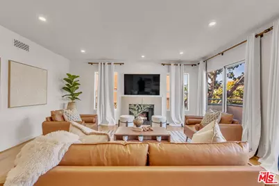 4426 Ventura Canyon Ave #102, Sherman Oaks, CA 91423 - Photo 1