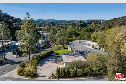 1950 Loma Vista Dr, Beverly Hills, CA 90210 - Photo 1