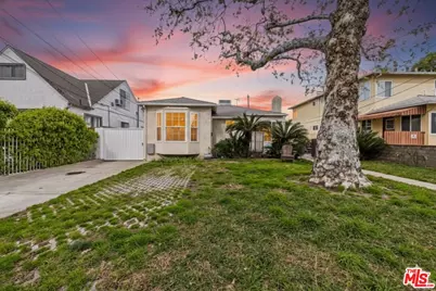 11245 Huston St, North Hollywood, CA 91601 - Photo 1