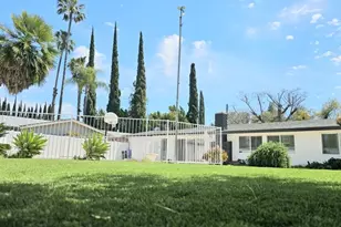 20811 Tiara St, Woodland Hills, CA 91367 - Photo 1