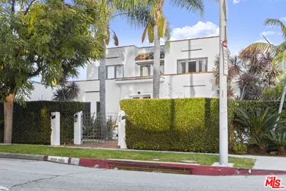 900 Havenhurst Dr #902, West Hollywood, CA 90046 - Photo 1