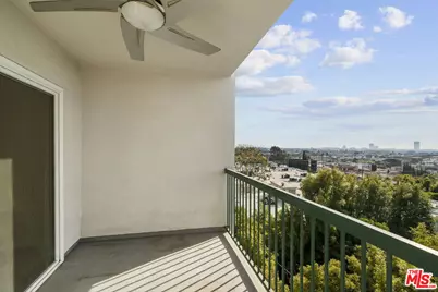8550 Holloway Dr #405, West Hollywood, CA 90069 - Photo 1