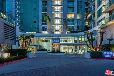 13700 Marina Pointe Dr #321, Marina del Rey, CA 90292 - Photo 1