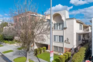 328 S Elm Dr, Beverly Hills, CA 90212 - Photo 1