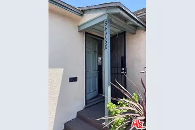 8472 S Main St #8476 1/2, Los Angeles, CA 90003 - Photo 1
