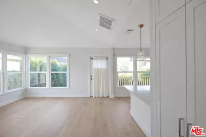 955 9th St #955, Santa Monica, CA 90403 - Photo 1