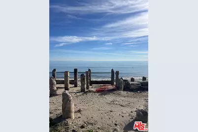 19108 Pacific Coast Hwy, Malibu, CA 90265 - Photo 1