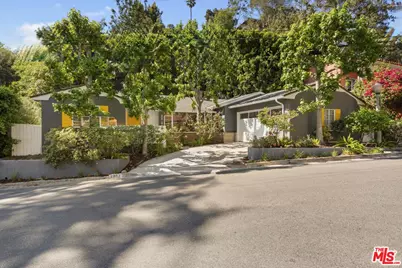 2867 N Beachwood Dr, Los Angeles, CA 90068 - Photo 1