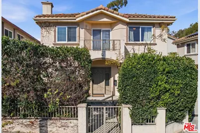 3695 S La Cienega Blvd, Los Angeles, CA 90016 - Photo 1