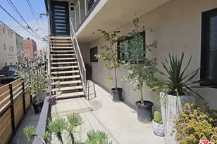 17 Sunset Ave, Venice, CA 90291 - Photo 1