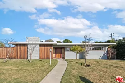 424 Saint Andrews Rd, Newport Beach, CA 92663 - Photo 1