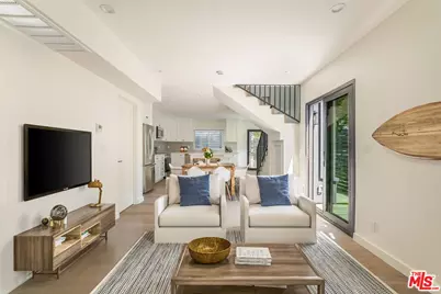 535 Beloit Ave, Los Angeles, CA 90049 - Photo 1