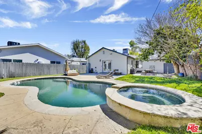 15513 Cohasset St, Van Nuys, CA 91406 - Photo 1