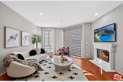 333 Westminster Ave #405, Los Angeles, CA 90020 - Photo 1