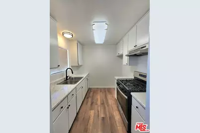 165 N Hamilton Ave #10, Hemet, CA 92543 - Photo 1