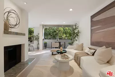 429 N Oakhurst Dr #203, Beverly Hills, CA 90210 - Photo 1