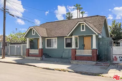 2422 W 30th St #2422, Los Angeles, CA 90018 - Photo 1