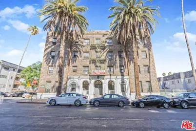 400 S Kenmore Ave #300, Los Angeles, CA 90020 - Photo 1