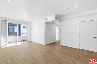 11408 W Sarah St #303, Studio City, CA 91602 - Photo 1