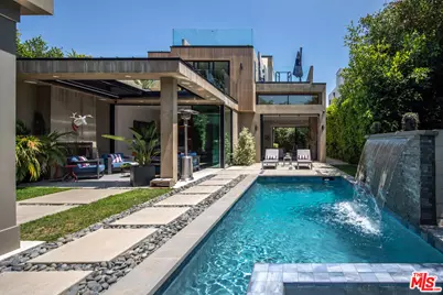 631 N Curson Ave, Los Angeles, CA 90036 - Photo 1