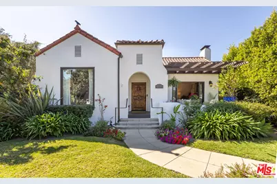 445 N Lucerne Blvd, Los Angeles, CA 90004 - Photo 1