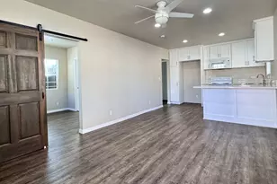 6117 S Victoria Ave, Los Angeles, CA 90043 - Photo 1