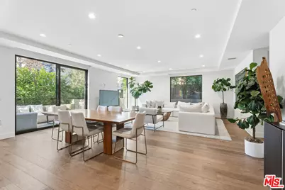 725 N Croft Ave #302, Los Angeles, CA 90069 - Photo 1
