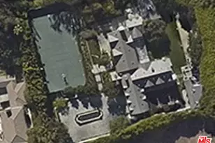 1111 Calle Vista Dr, Beverly Hills, CA 90210 - Photo 1