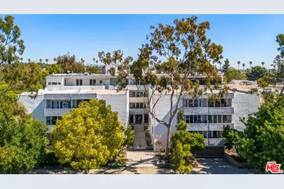 901 10th St #303, Santa Monica, CA 90403 - Photo 1