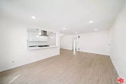 1039 N Harper Ave #3, West Hollywood, CA 90046 - Photo 1