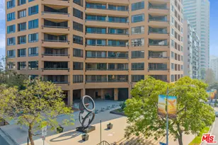 10430 Wilshire Blvd, Los Angeles, CA 90024 - Photo 1