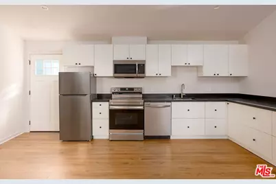 126 Franklin Ct #B, Glendale, CA 91205 - Photo 1