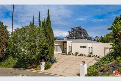 8224 Skyline Dr, Los Angeles, CA 90046 - Photo 1