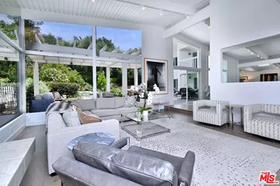 13413 Bayliss Rd, Los Angeles, CA 90049 - Photo 1