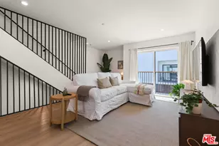 843 N Mariposa Ave, Los Angeles, CA 90029 - Photo 1