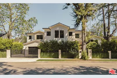 196 S Greenfield Ave, Los Angeles, CA 90049 - Photo 1