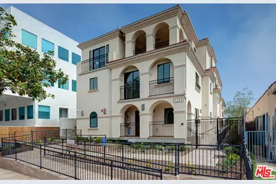 1211 9th St. #201, Santa Monica, CA 90401 - Photo 1