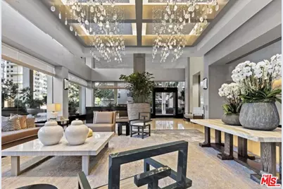 10560 Wilshire Blvd #1303, Los Angeles, CA 90024 - Photo 1