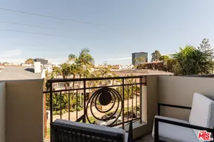 951 Granville Ave, Los Angeles, CA 90049 - Photo 1