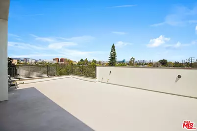 2496 S Centinela Ave #4, Los Angeles, CA 90064 - Photo 1