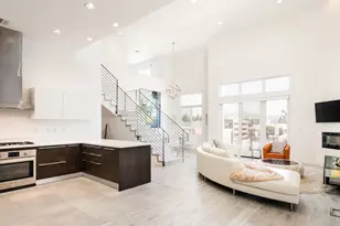 118 S Kenwood St, Glendale, CA 91205 - Photo 1
