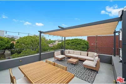 420 S Beverwil Dr #B, Beverly Hills, CA 90212 - Photo 1
