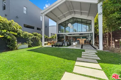 548 Rose Ave, Venice, CA 90291 - Photo 1