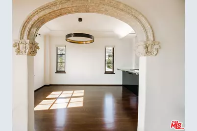 1302 N Sweetzer Ave #500, West Hollywood, CA 90069 - Photo 1