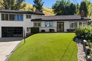 4810 Rosa Rd, Woodland Hills, CA 91364 - Photo 1