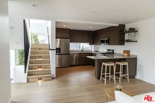 843 N Mariposa Ave, Los Angeles, CA 90029 - Photo 1
