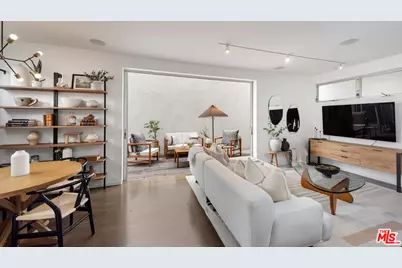 705 Sunset Ave #1/4, Venice, CA 90291 - Photo 1