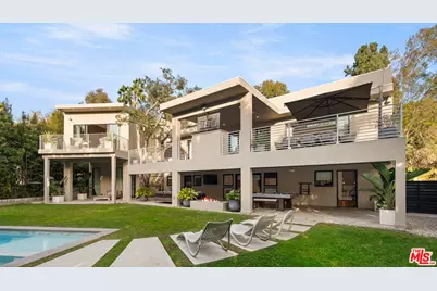 1085 Carolyn Way, Beverly Hills, CA 90210 - Photo 1